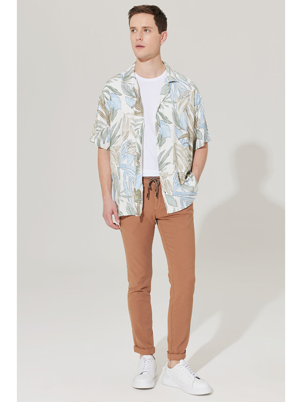 Bej Erkek Vizon Slim Fit Dar Kesim Diyagonal Desenli Esnek Pantolon-5