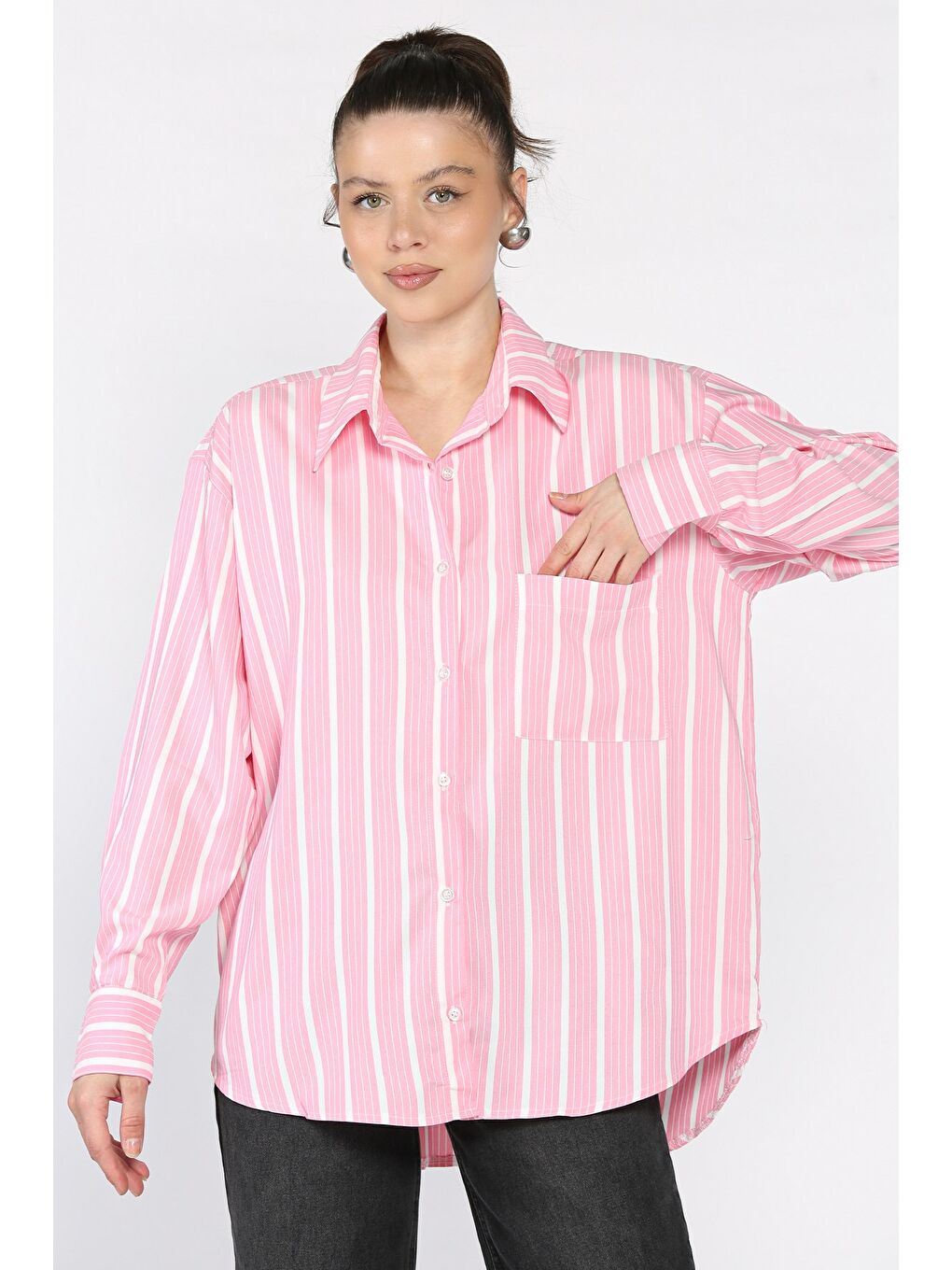 Pembe Kadın Tek Cepli Çizgili Salaş Gömlek-1
