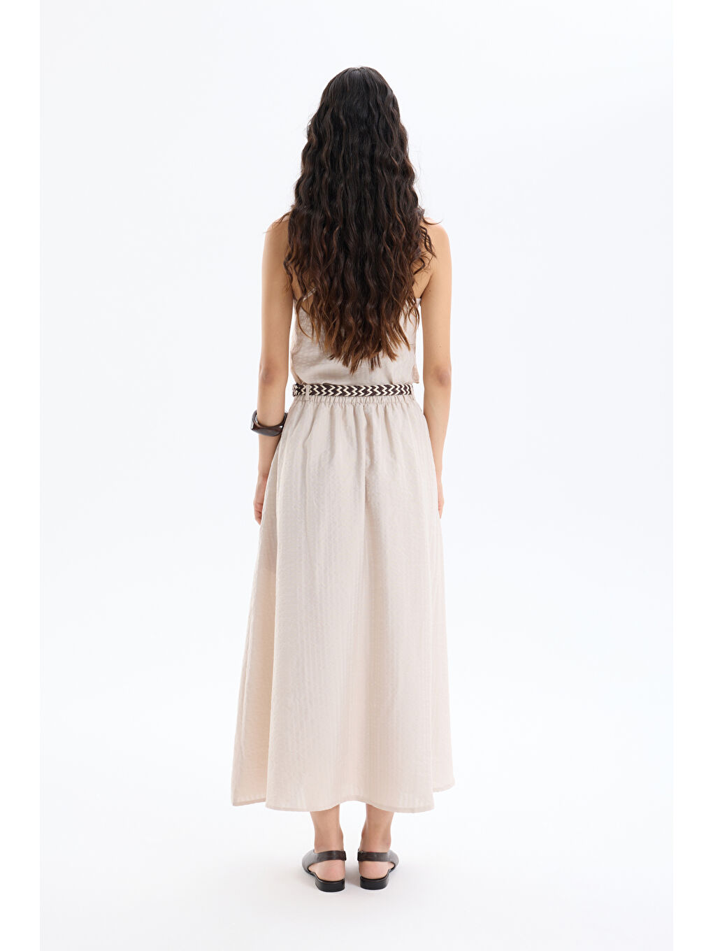Kemer Aksesuarlı Pileli Midi Boy Etek Bej-4
