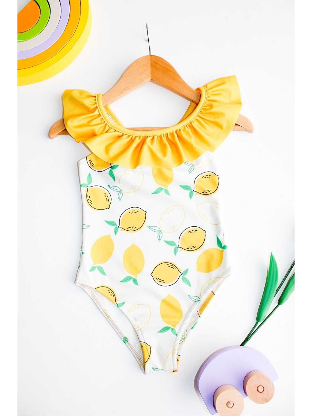 Sarı Çapraz Fırfır Askılı Kız Çocuk Mayo