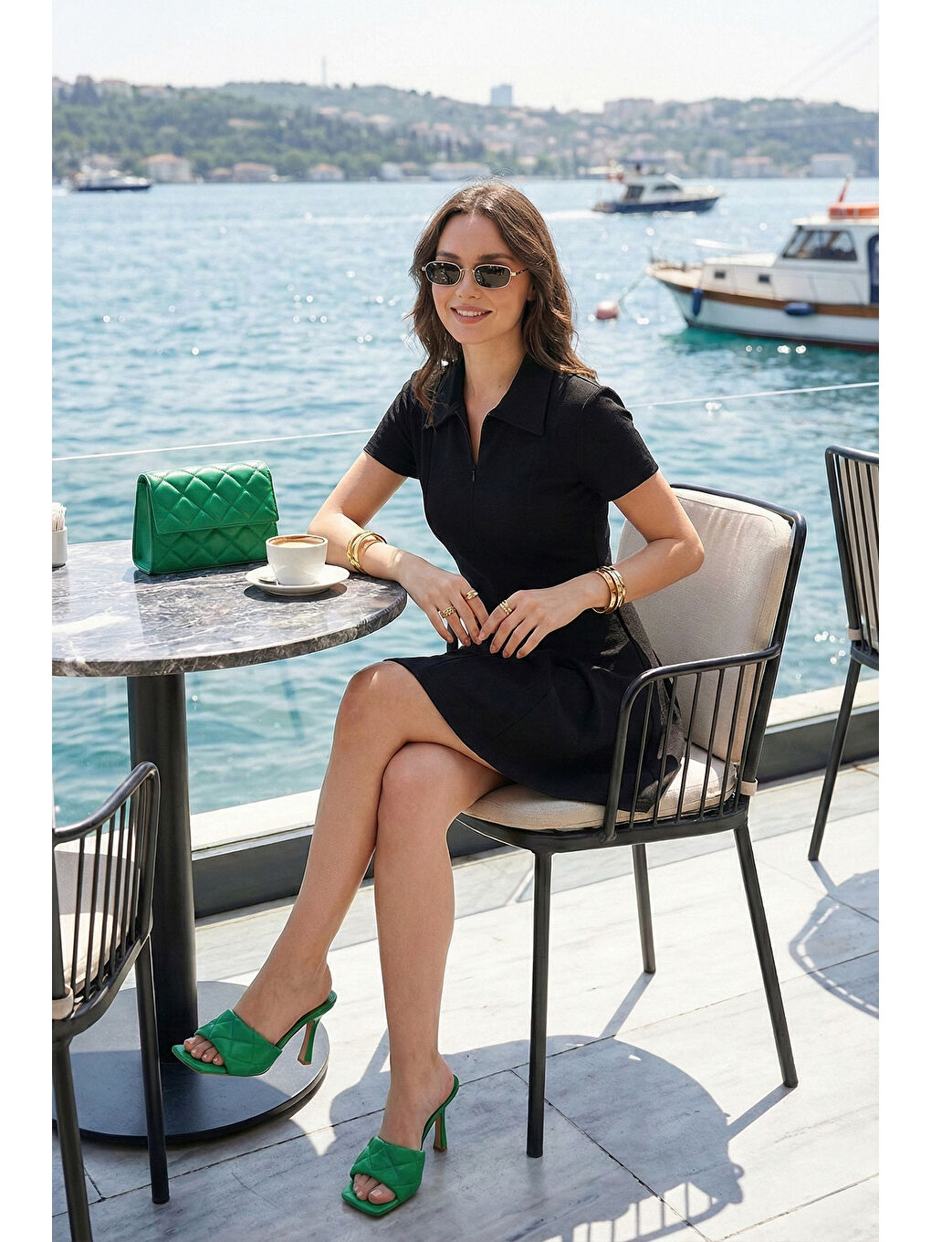 Siyah Fitted Fit Klasik Yaka Fermuar Detaylı Pileli Kadın Mini Elbise 5866659