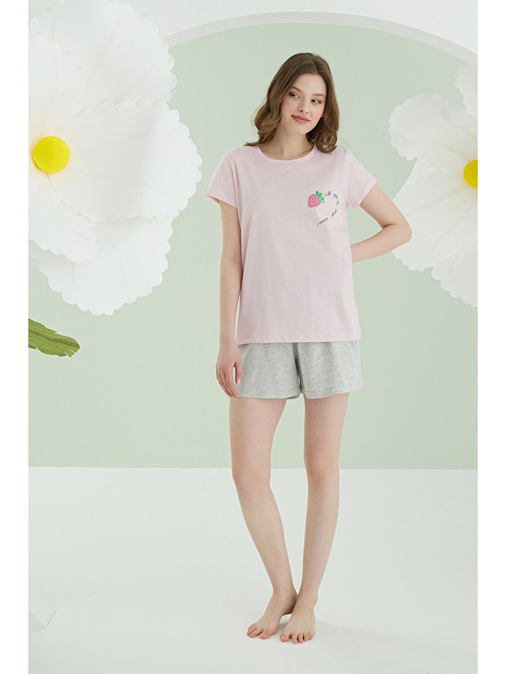 Pembe Strawberry Şortlu Pijama Takımı-1