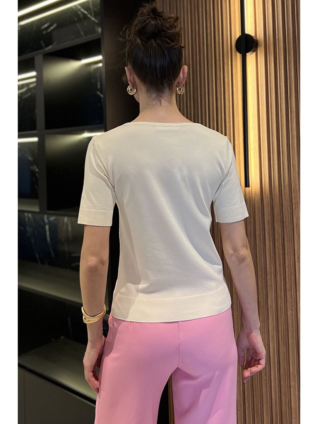 Ekru Kadın V Yaka Aksesuarlı Triko Bluz-2