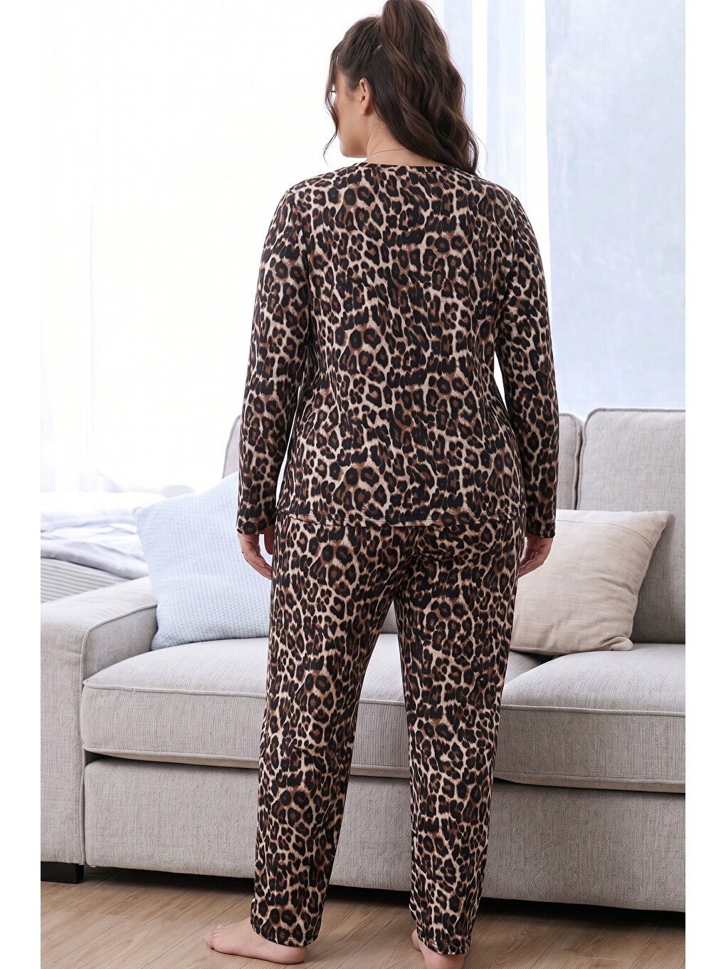 Karışık Leopar Desenli Termal Kumaşlı Ultra Soft Yumuşak Büyük Beden Battal Boy Örme Pijama Takımı-2
