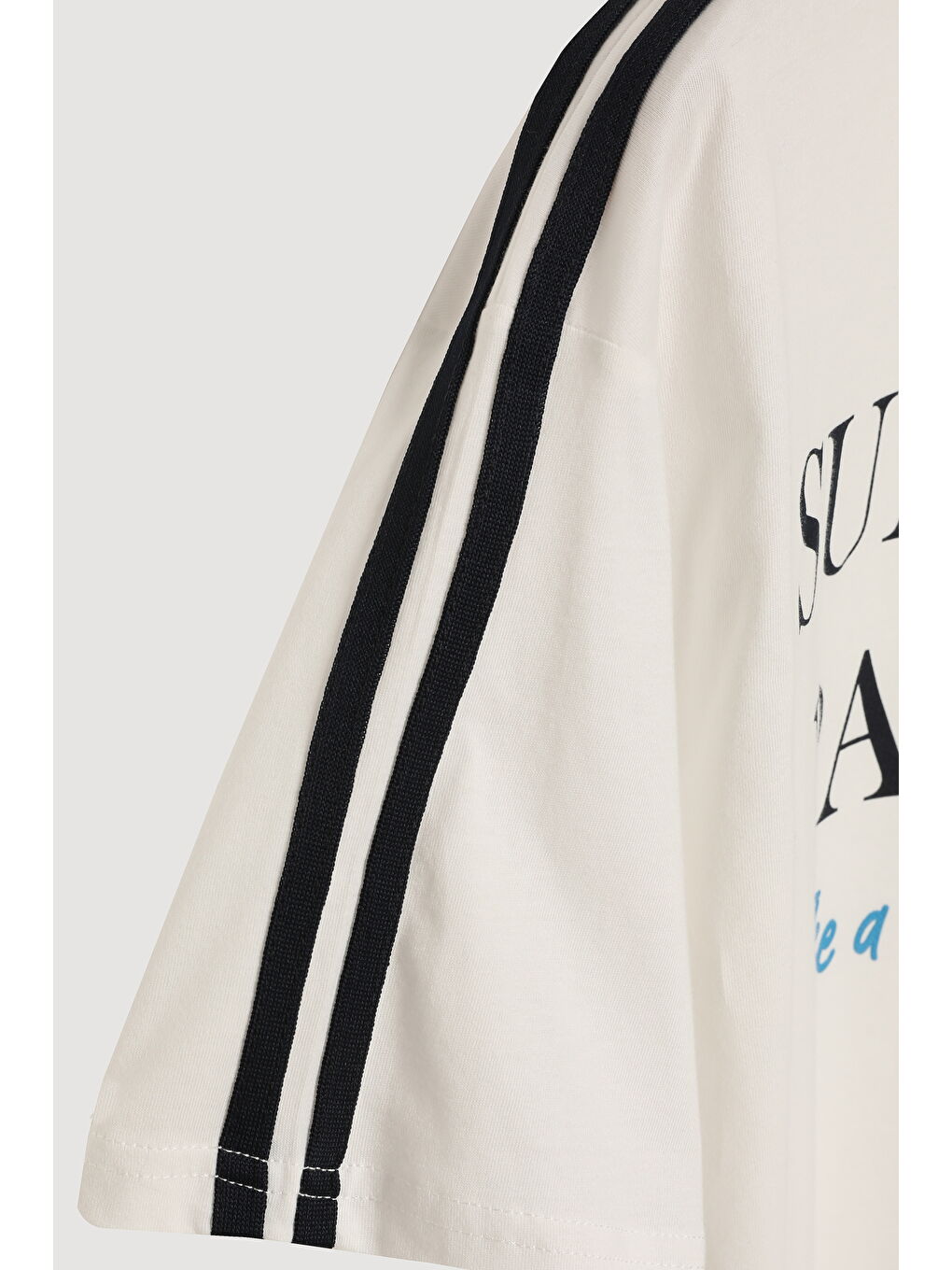 Biye Detaylı Yazı Baskılı Crop Tişört Ekru-2