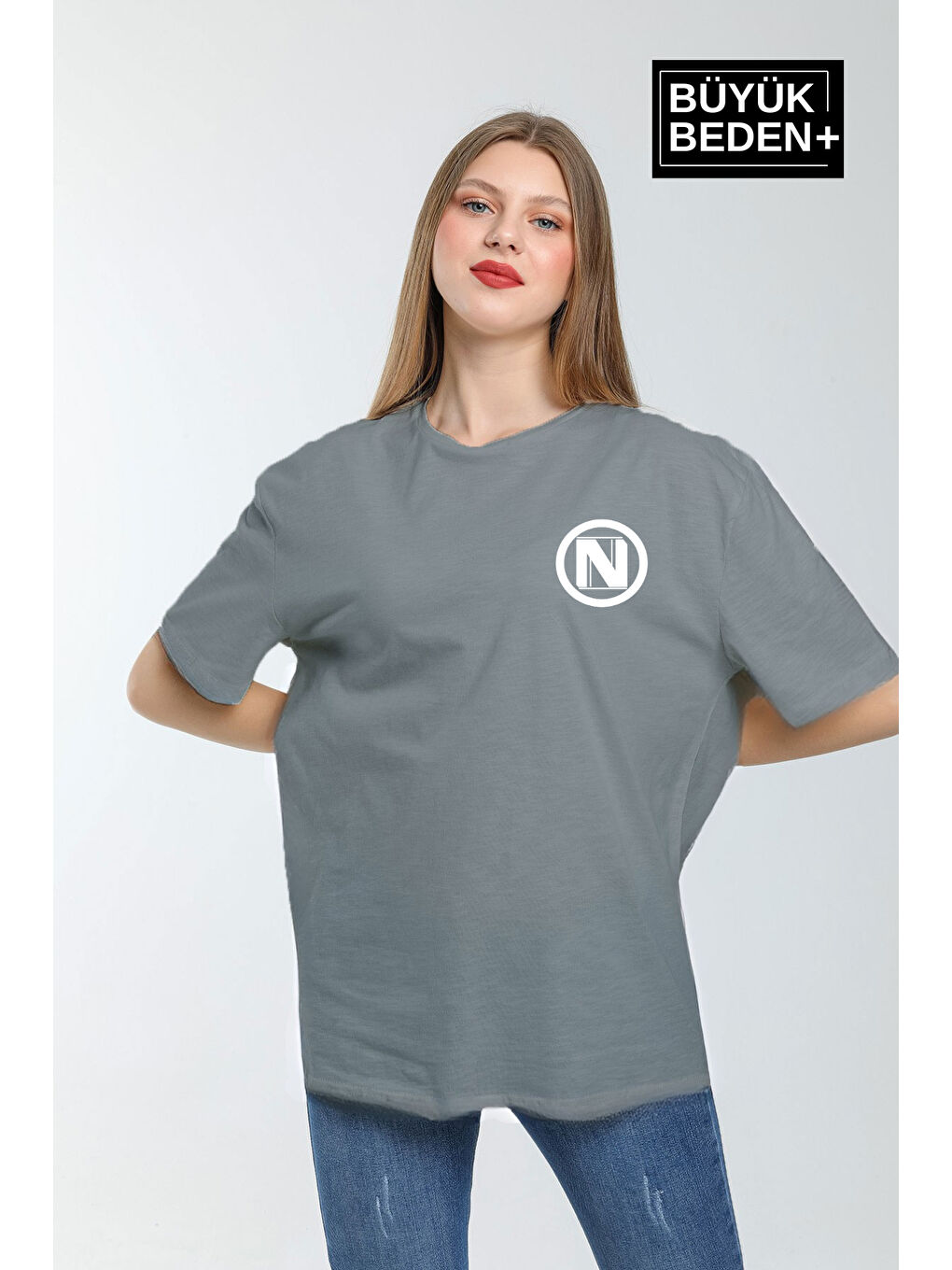 Gri Kadın Büyük Beden N Baskılı Bisiklet Yaka Tshırt SPR25BTSK902