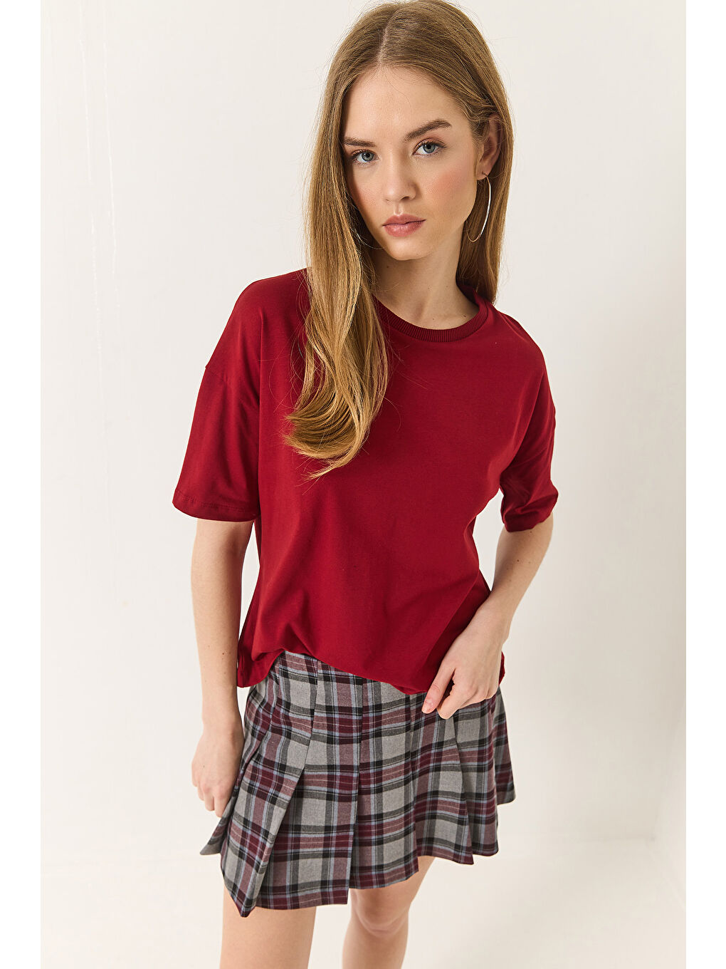 Bordo Kadın % Organik Pamuk Relaxed Fit Yırtmaçlı Yuvarlak Yakalı T-Shirt-2