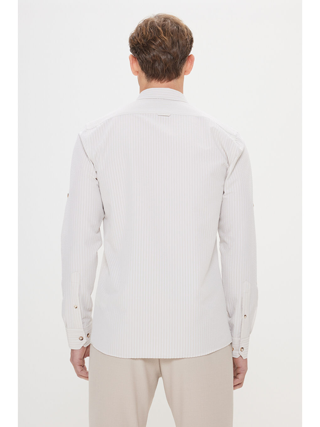 Erkek Bej Slim Fit Dar Kesim Gofre Desenli Düğmeli Yaka Hafif Kumaş Gömlek-4