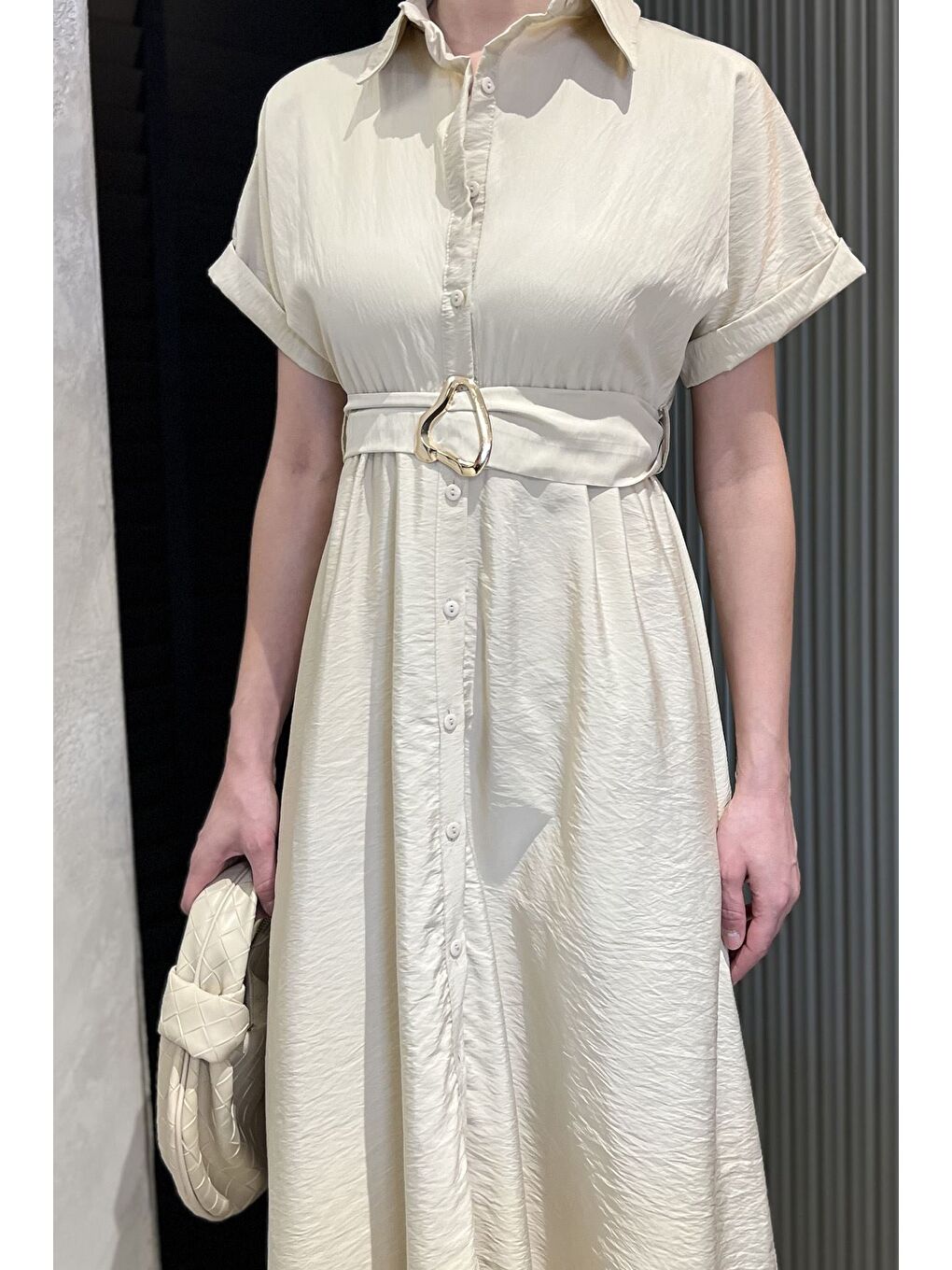 Ekru Boydan Düğmeli Bel Lastikli Kemerli Kısa Kol Elbise-3