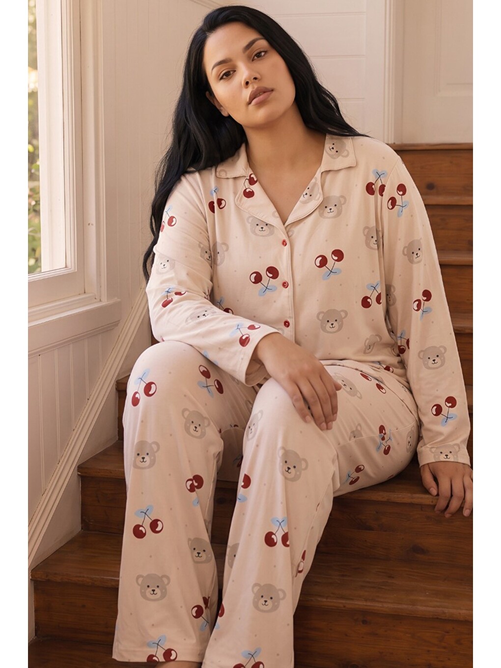 Ekru Krem Desenli Termal Kumaşlı Ultra Soft Yumuşak Büyük Beden Battal Boy Düğmeli Örme Pijama Takımı