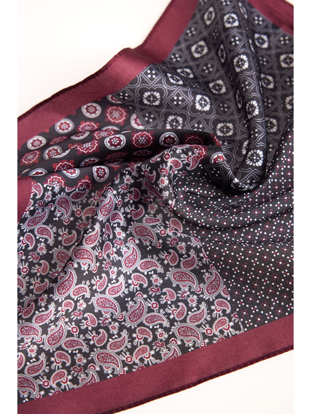 Erkek Bordo-Siyah Desenli Mendil-2