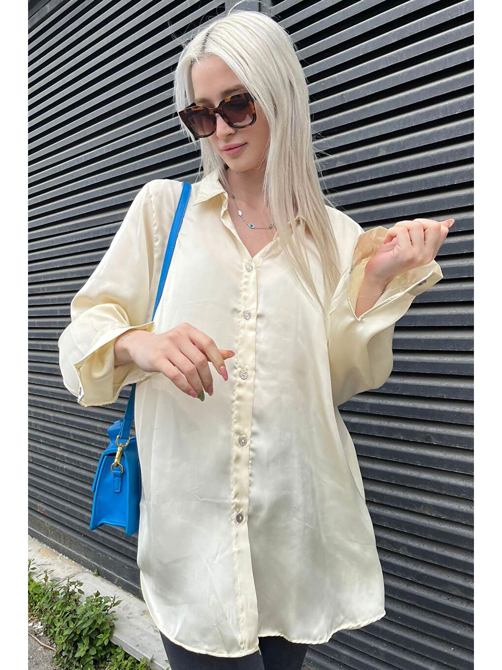 Bej Basic Kadın Saten Gömlek Mg1326-4