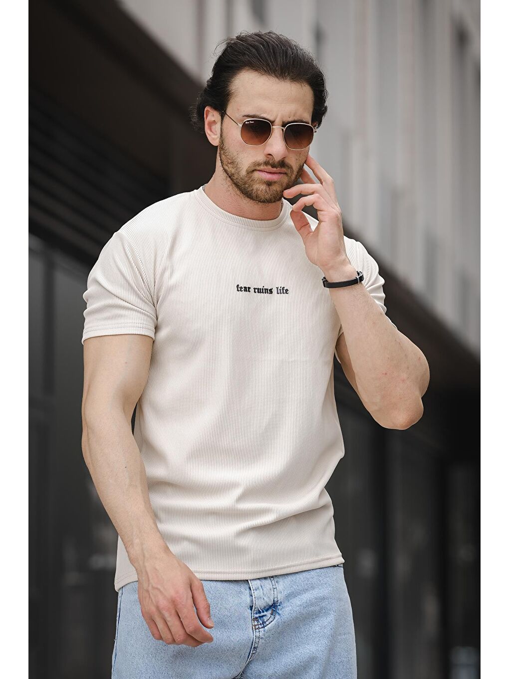 Bej Bisiklet Yaka Kısa Kollu Baskılı Erkek Tişört