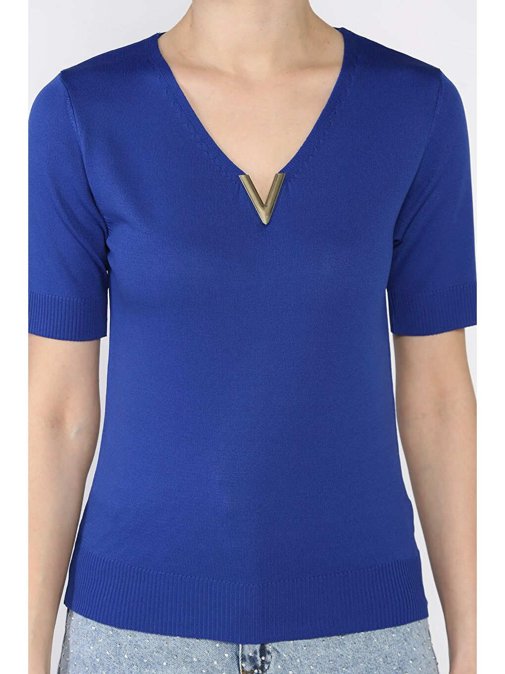 Mavi Kadın V Yaka Aksesuarlı Triko Bluz-3