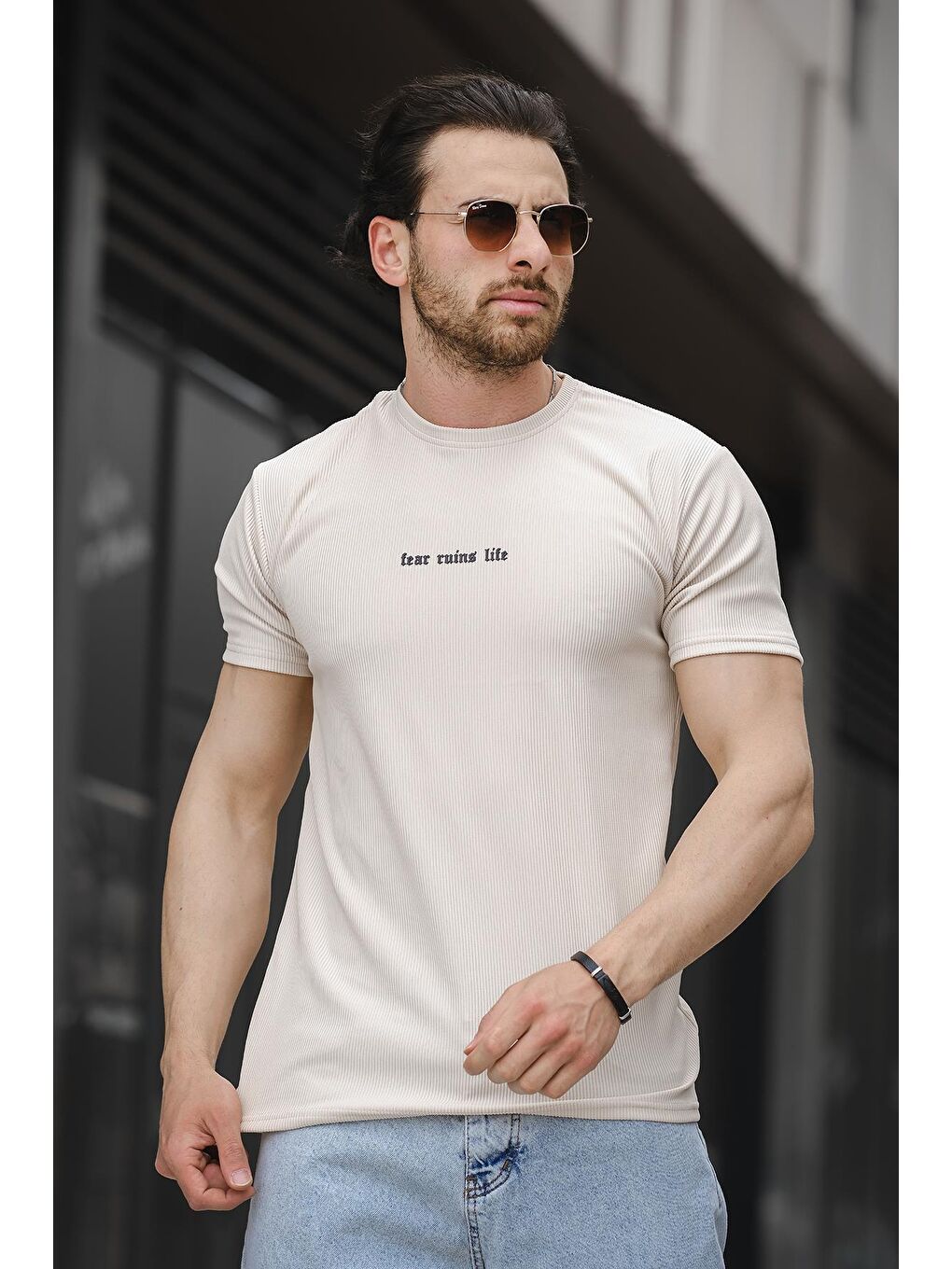 Bej Bisiklet Yaka Kısa Kollu Baskılı Erkek Tişört-1