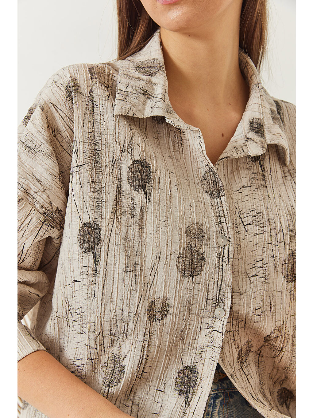 Bej Kadın Düşük Omuz Empirme Oversize Gömlek-3