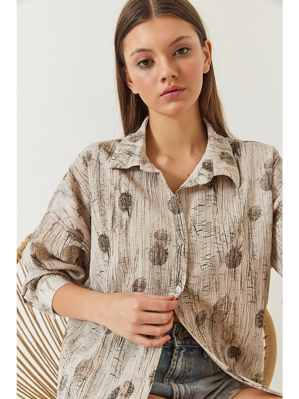 Bej Kadın Düşük Omuz Empirme Oversize Gömlek-4