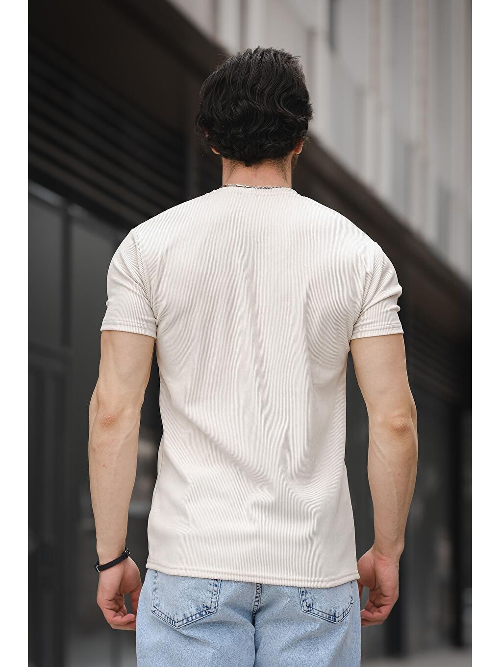 Bej Bisiklet Yaka Kısa Kollu Baskılı Erkek Tişört-3