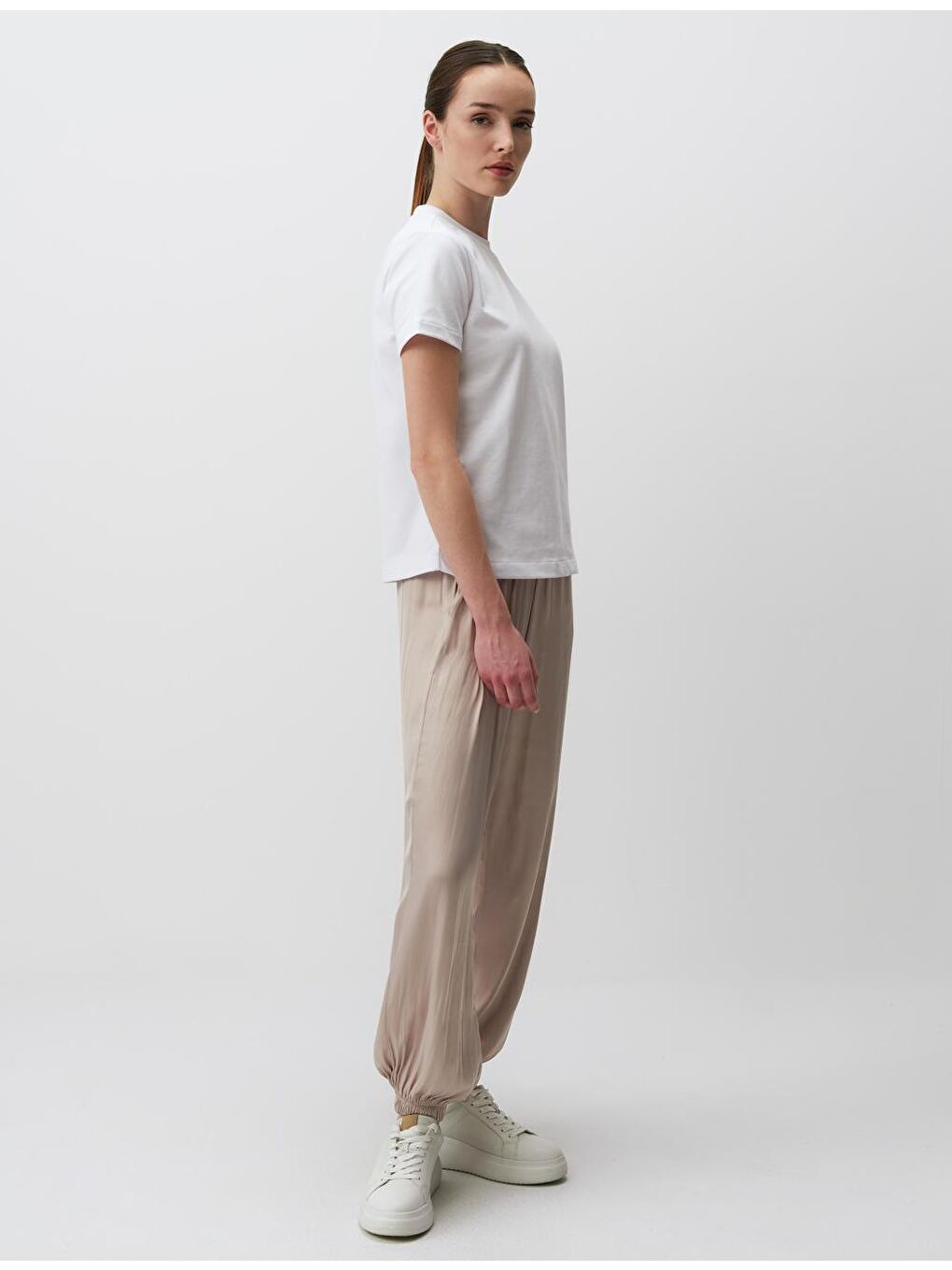 Bej Yüksek Bel Lastikli Paça Dokuma Pantolon-2