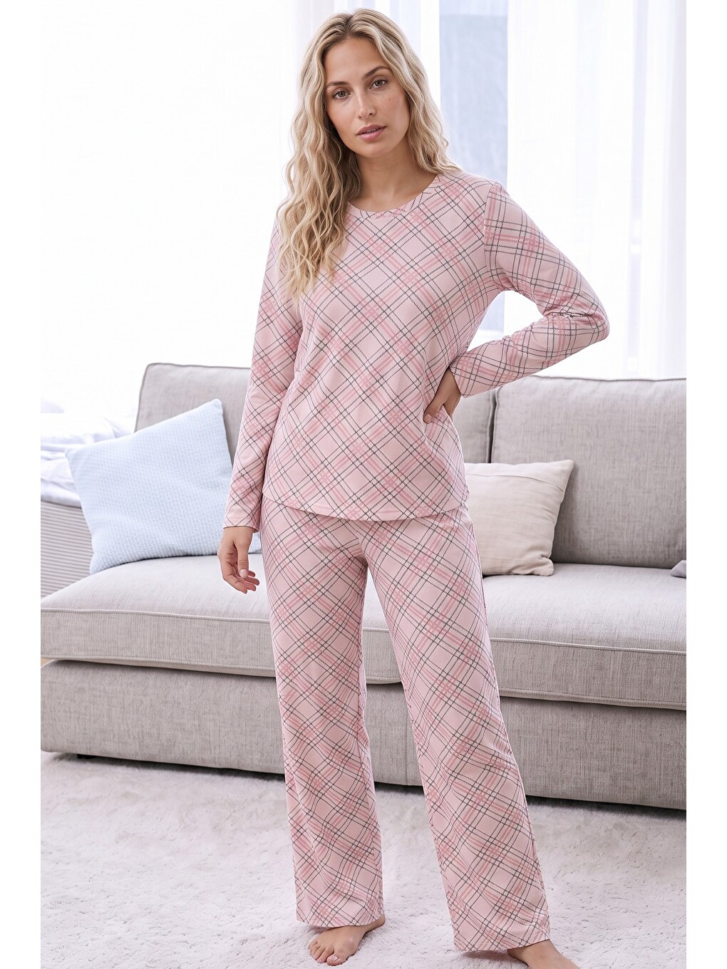 Pembe Ekose Desenli Termal Kumaşlı Ultra Soft Yumuşak Örme Pijama Takımı-1