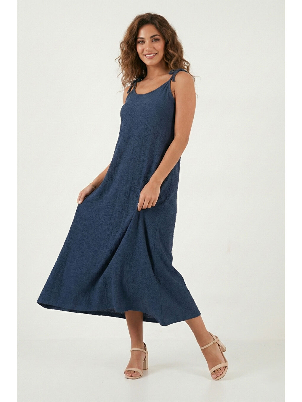 İndigo Regular Fit İp Askılı Uzun Kadın Elbise 5865732-3