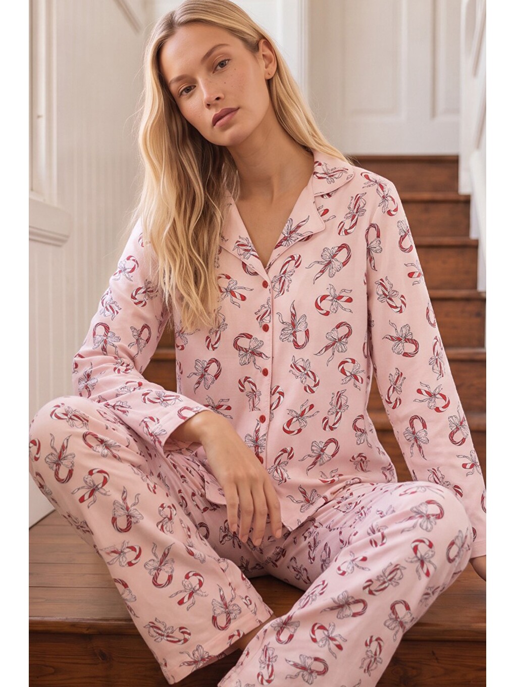 Pembe Desenli Termal Kumaşlı Ultra Soft Yumuşak Düğmeli Örme Pijama Takımı-1