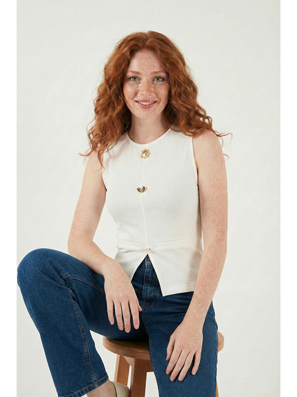 Ekru Fittted Fit Bisiklet Yaka Aksesuar Detaylı Kadın Bluz 5866475-2