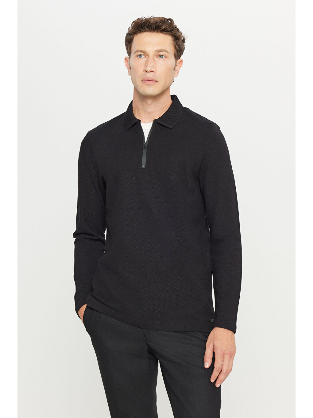Erkek Siyah %100 Pamuk Slim Fit Dar Kesim Polo Yaka Uzun Kollu Tişört-2