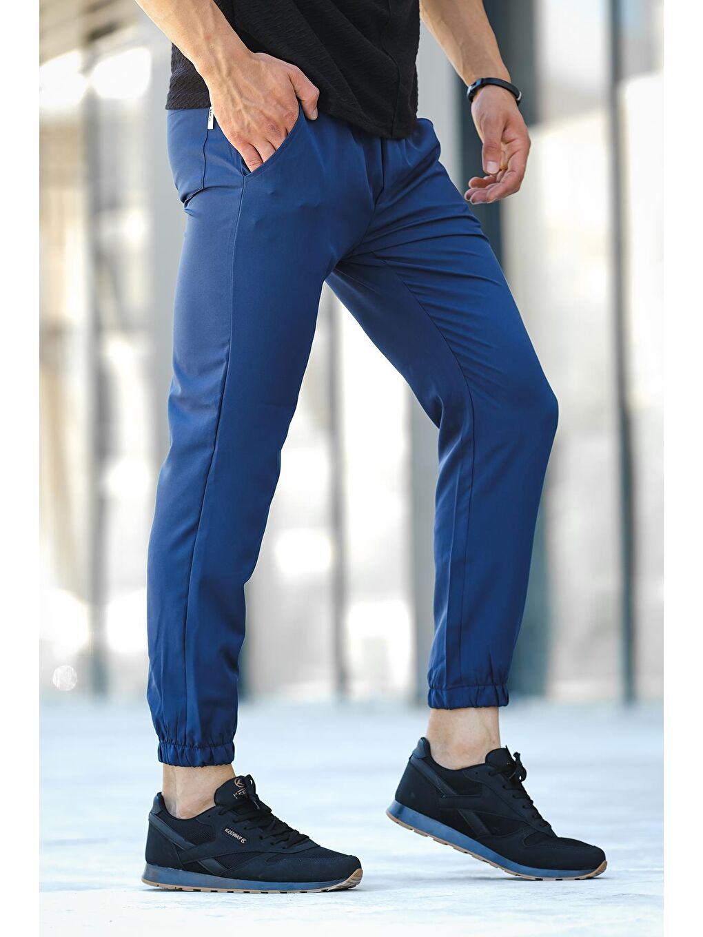Lacivert Paçası ve Beli  Lastikli Erkek Jogger Pantolon-1