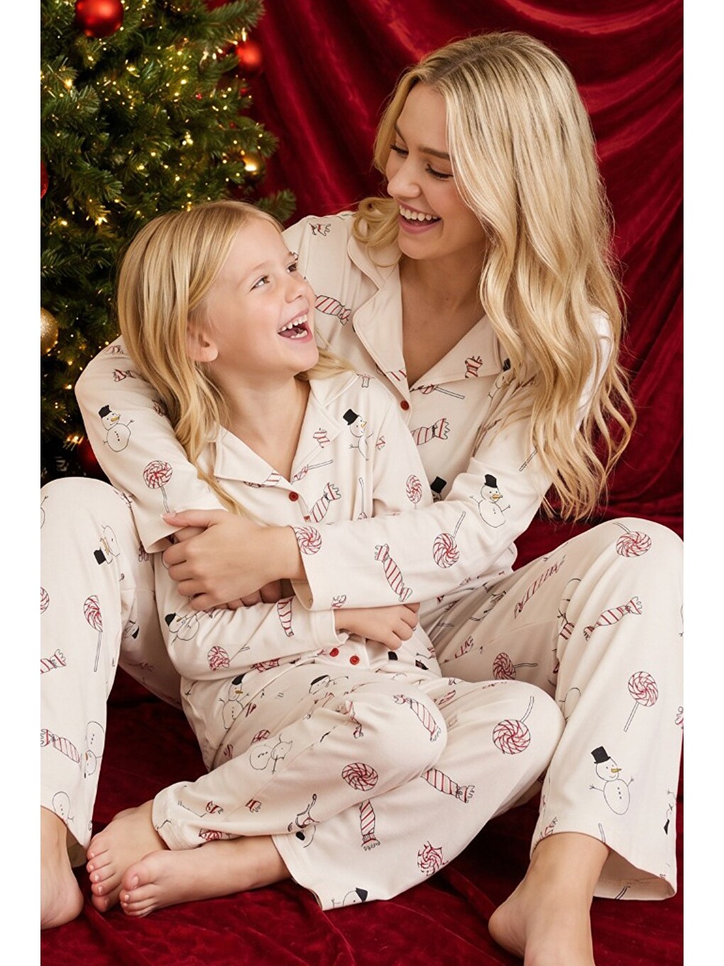 Ekru Krem Desenli Termal Kumaşlı Ultra Soft Yumuşak Düğmeli Örme Pijama Takımı