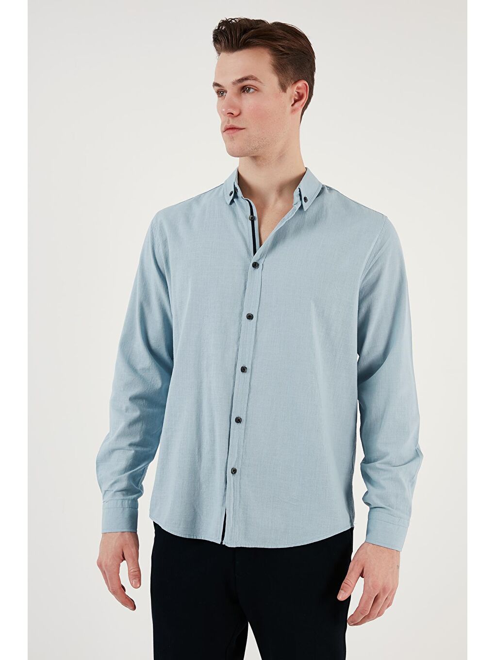 Turkuaz Regular Fit Düğmeli Yaka %100 Pamuk Erkek Gömlek CF20S111871-3