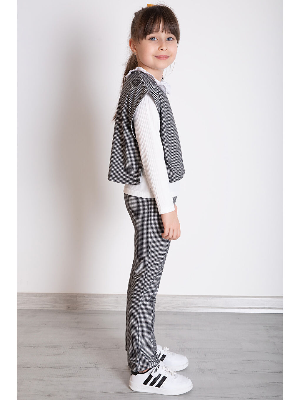 Siyah Ekose Desenli Süveterli Pantolonlu Kız Çocuk Badili 3lü Takım 20371-2