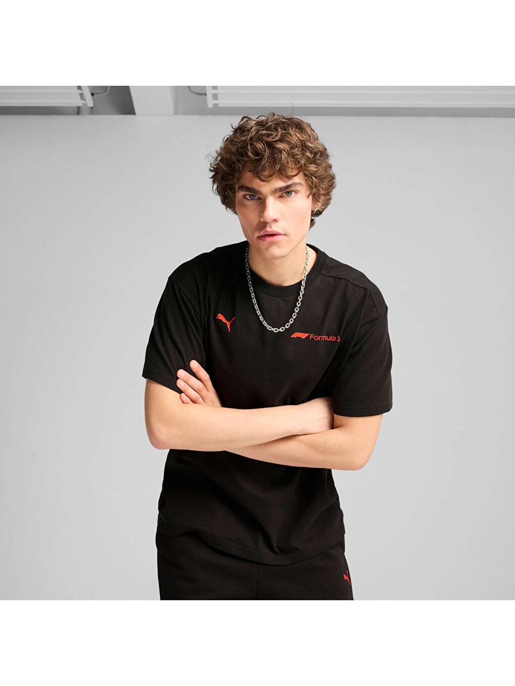 Siyah F1 ESS+ GRAPHIC Erkek Rahat Kesim Spor Tişört-4