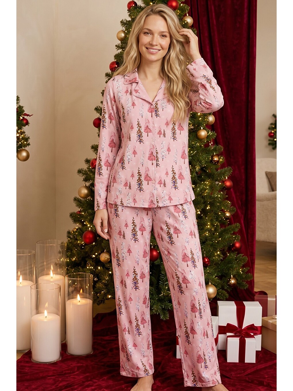Pembe Yılbaşı Temalı Desenli Termal Kumaşlı Ultra Soft Yumuşak Düğmeli Örme Pijama Takımı-1