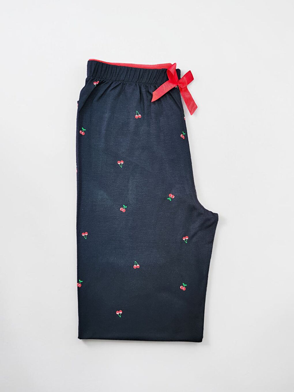Siyah Kadın Desenli Viskon Düz Paça Pijama Altı-1