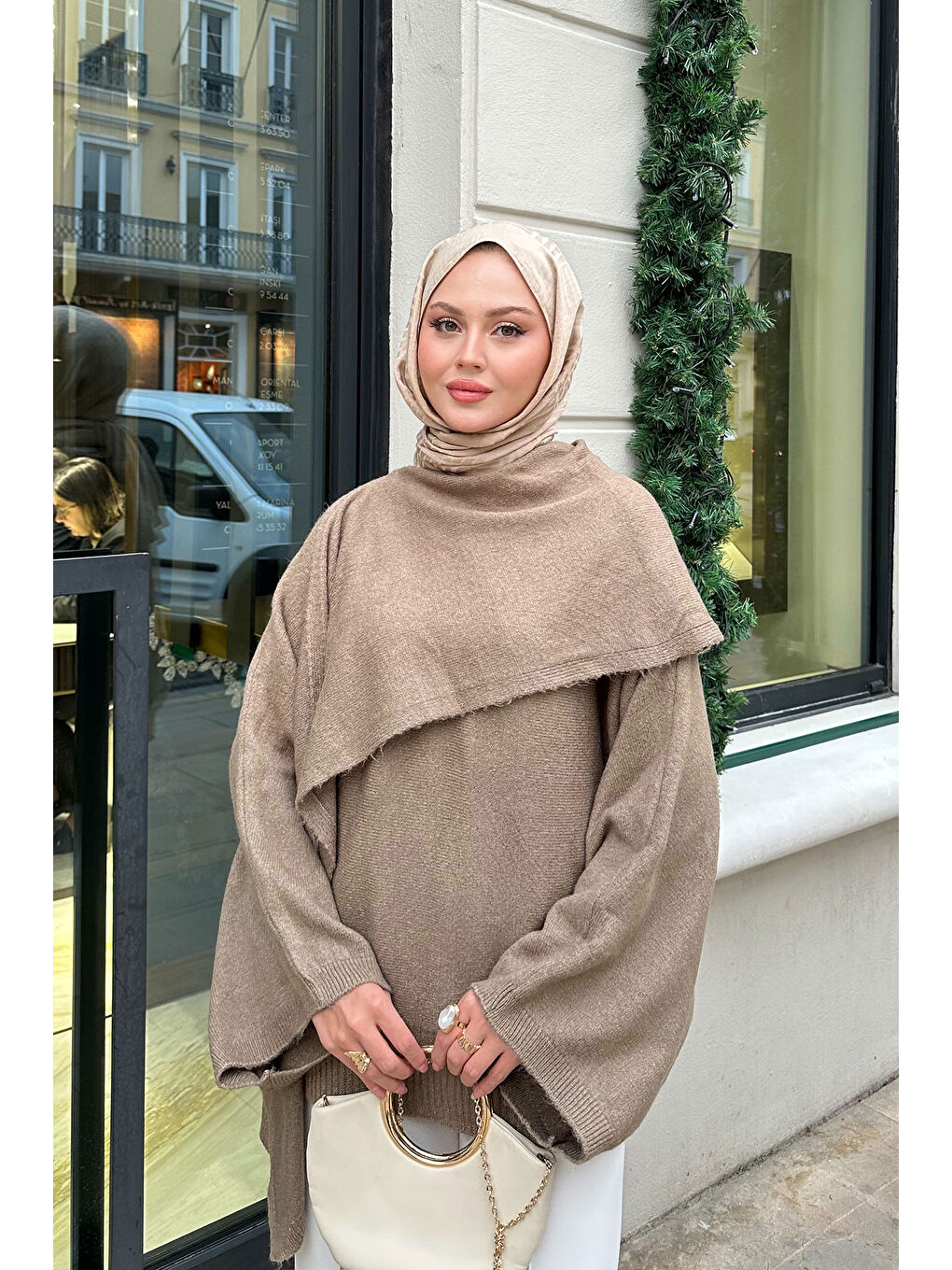 Bej Kadın Şal Detaylı Kazak Vizon-2