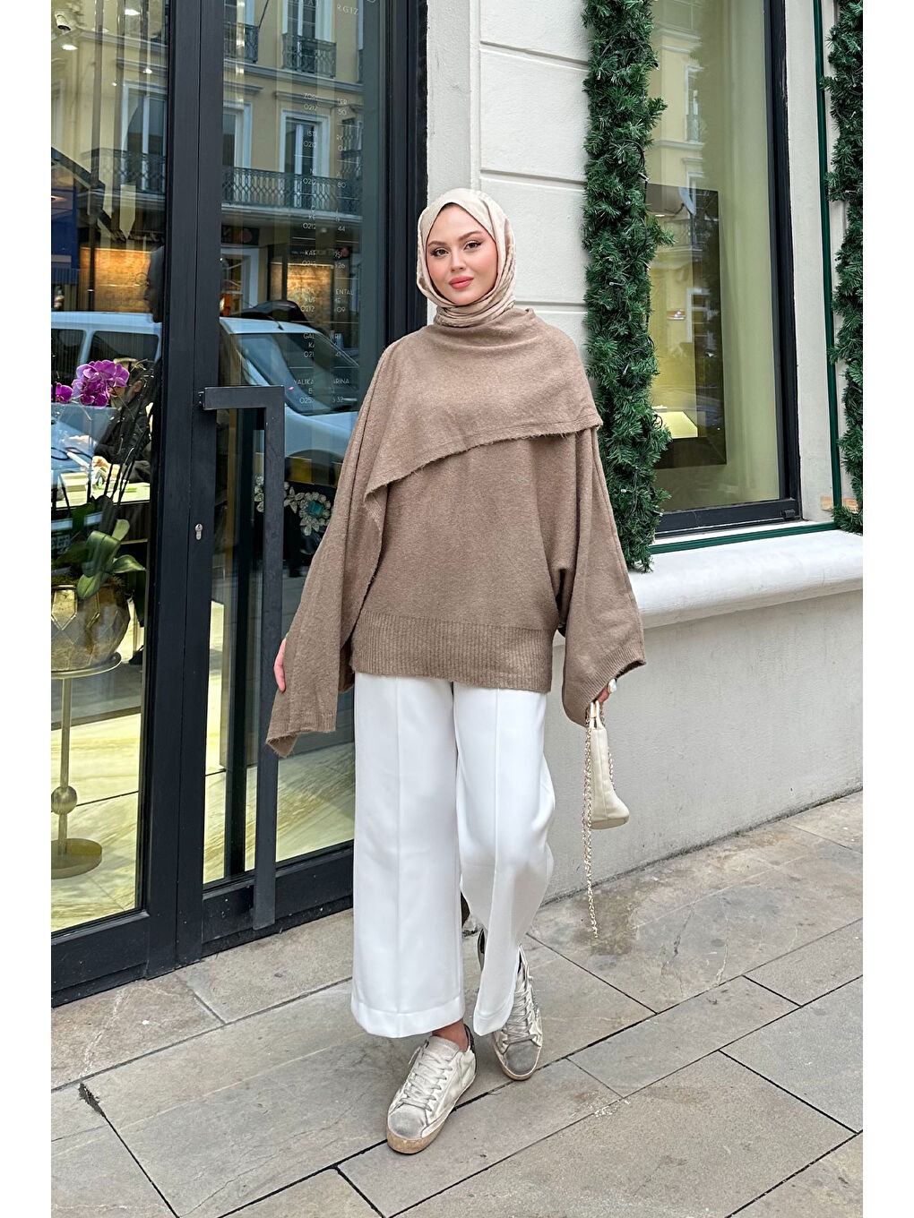 Bej Kadın Şal Detaylı Kazak Vizon-3