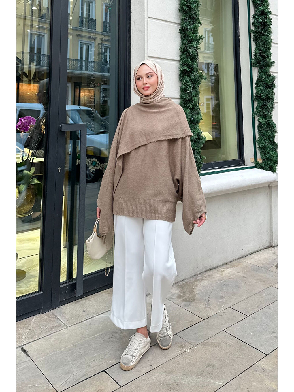 Bej Kadın Şal Detaylı Kazak Vizon-4