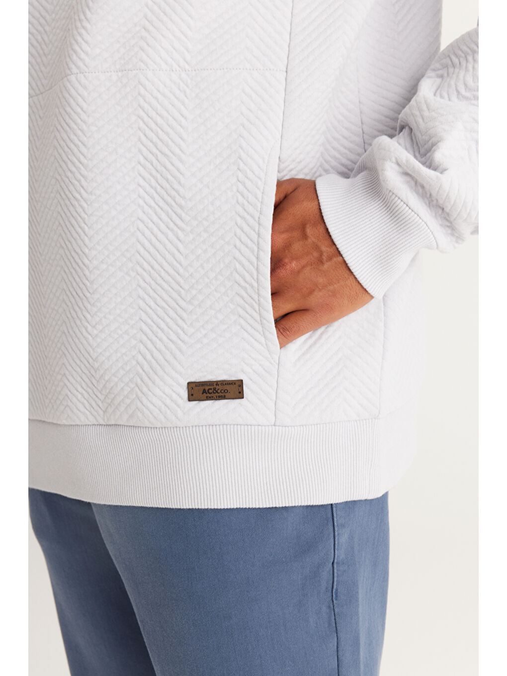 Erkek Açık Gri Loose Fit Bato Yaka Desenli Sweatshirt-3