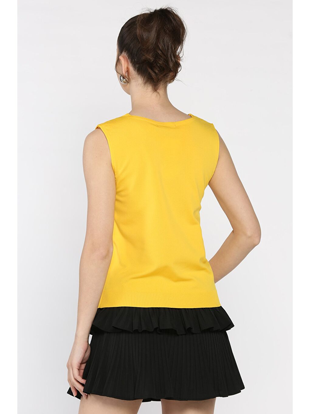 Sarı Kadın V Yaka Sıfır Kol Triko Bluz-2