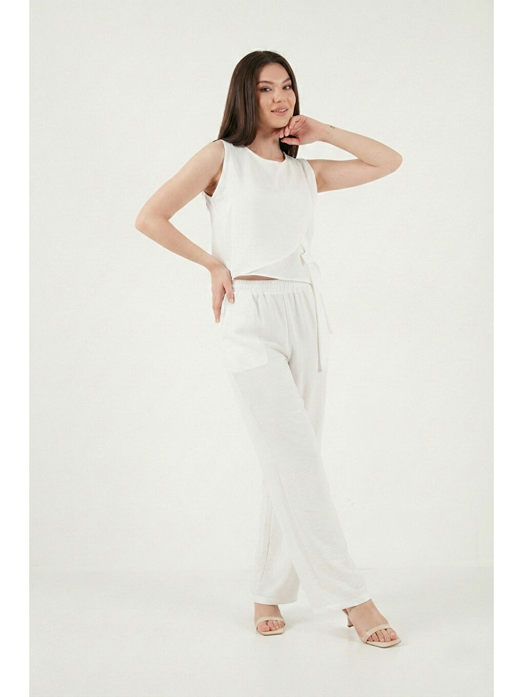 Ekru Regular Fit Bağlama Detaylı Bisiklet Yaka Kadın Takım 5866466-3