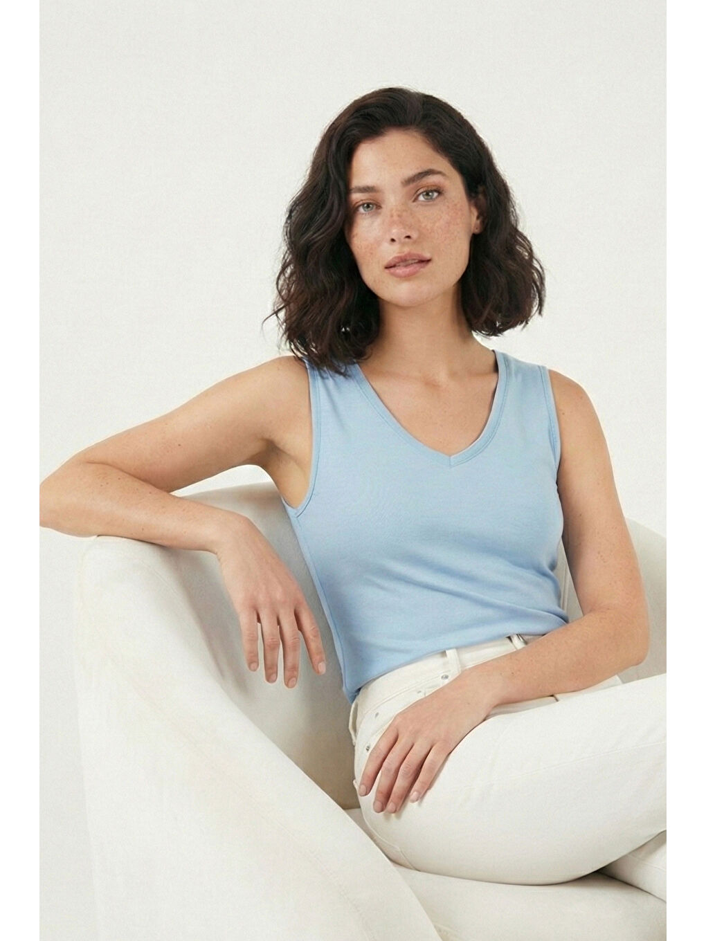 Mavi Kalın Askılı V Yaka Kadın Bluz 5864384-4