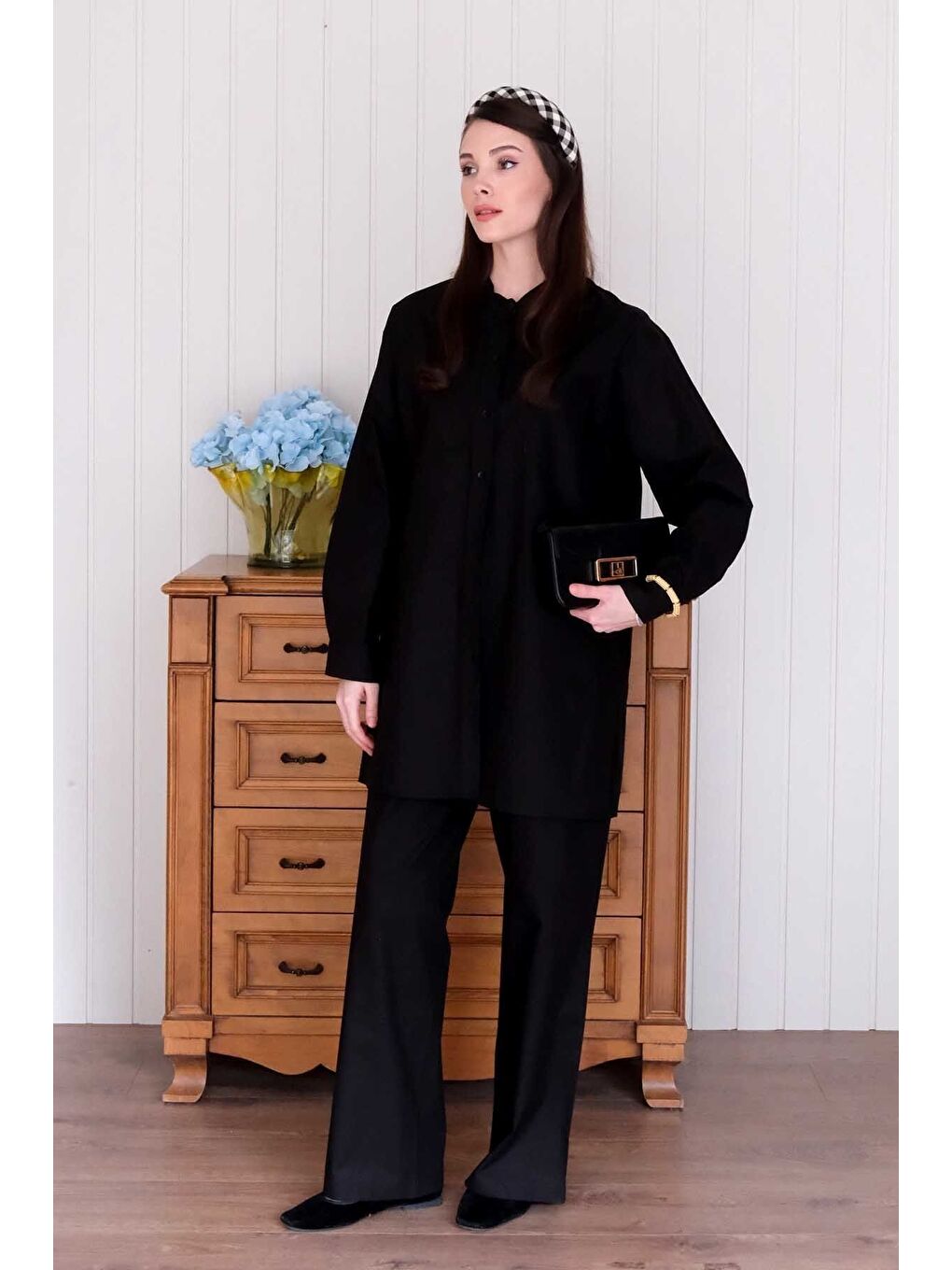 Siyah Çapraz Cep Detay Gömlek-4