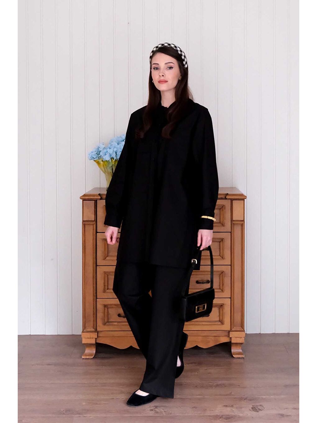 Siyah Çapraz Cep Detay Gömlek-5