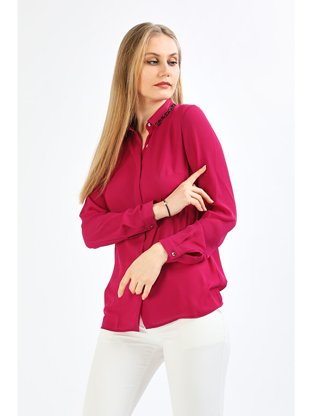 Fuşya Yakası Boncuk Özellikli Gömlek-3