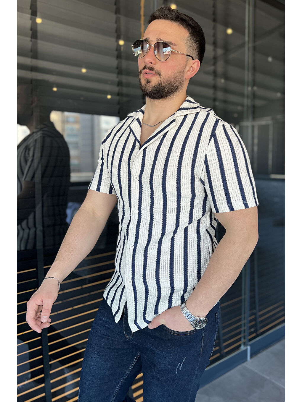 Ekru Erkek Devrik Yaka Ajurlu Çizgi Desenli Gömlek-1