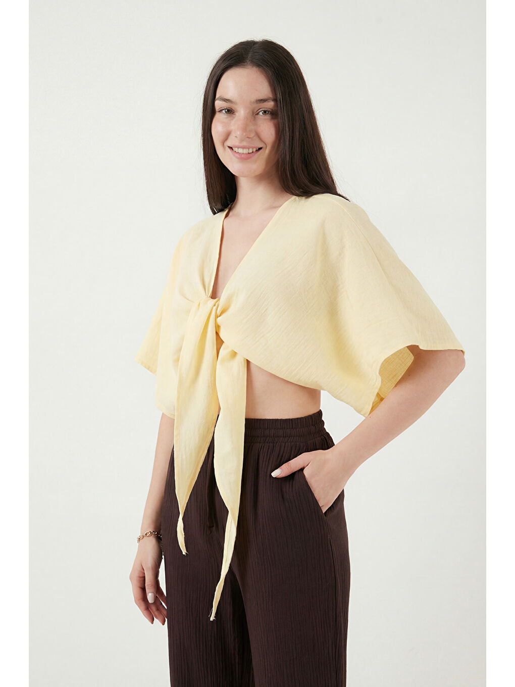 Sarı Pamuklu Comfort Fit Bağlamalı Yarasa Kol Kadın Bolero 5866354-2
