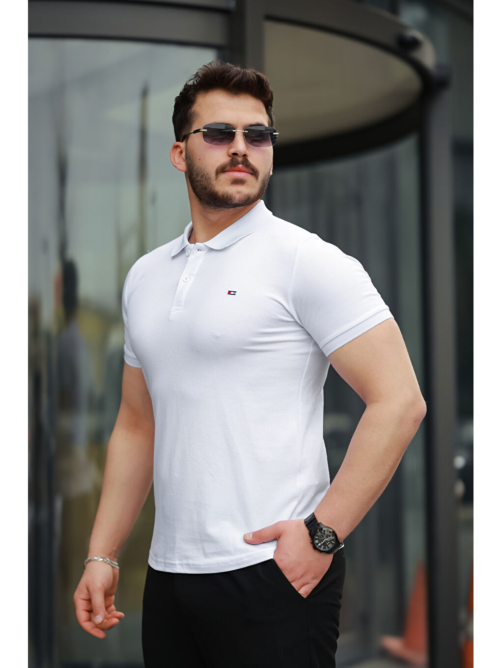 Beyaz Erkek Kıvrılmaz Polo Yaka Cepsiz Slim Fit Dar Kesim T-Shirt-2