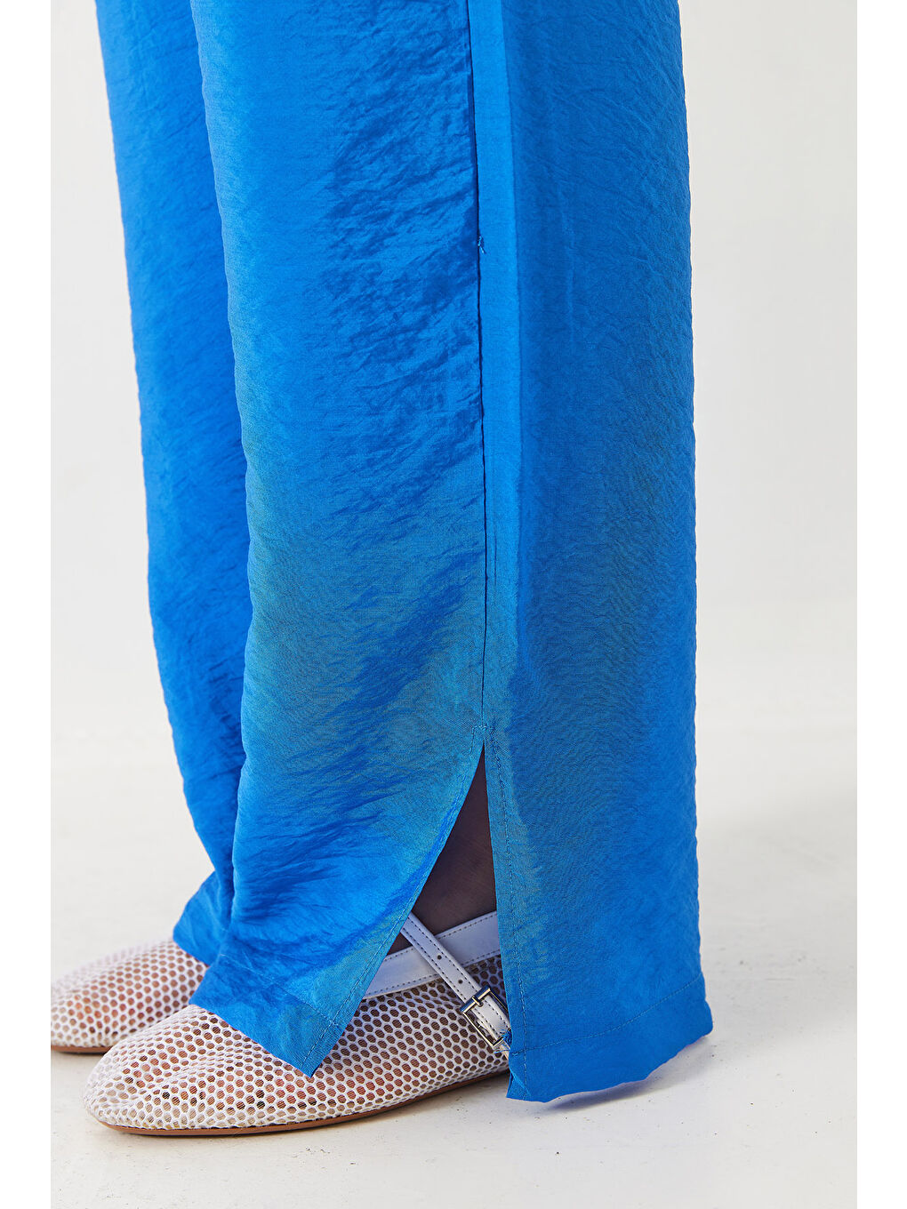 Mavi Kadın Yırtmaç Detay Geniş Paça Cepli Palazzo Pantolon-6