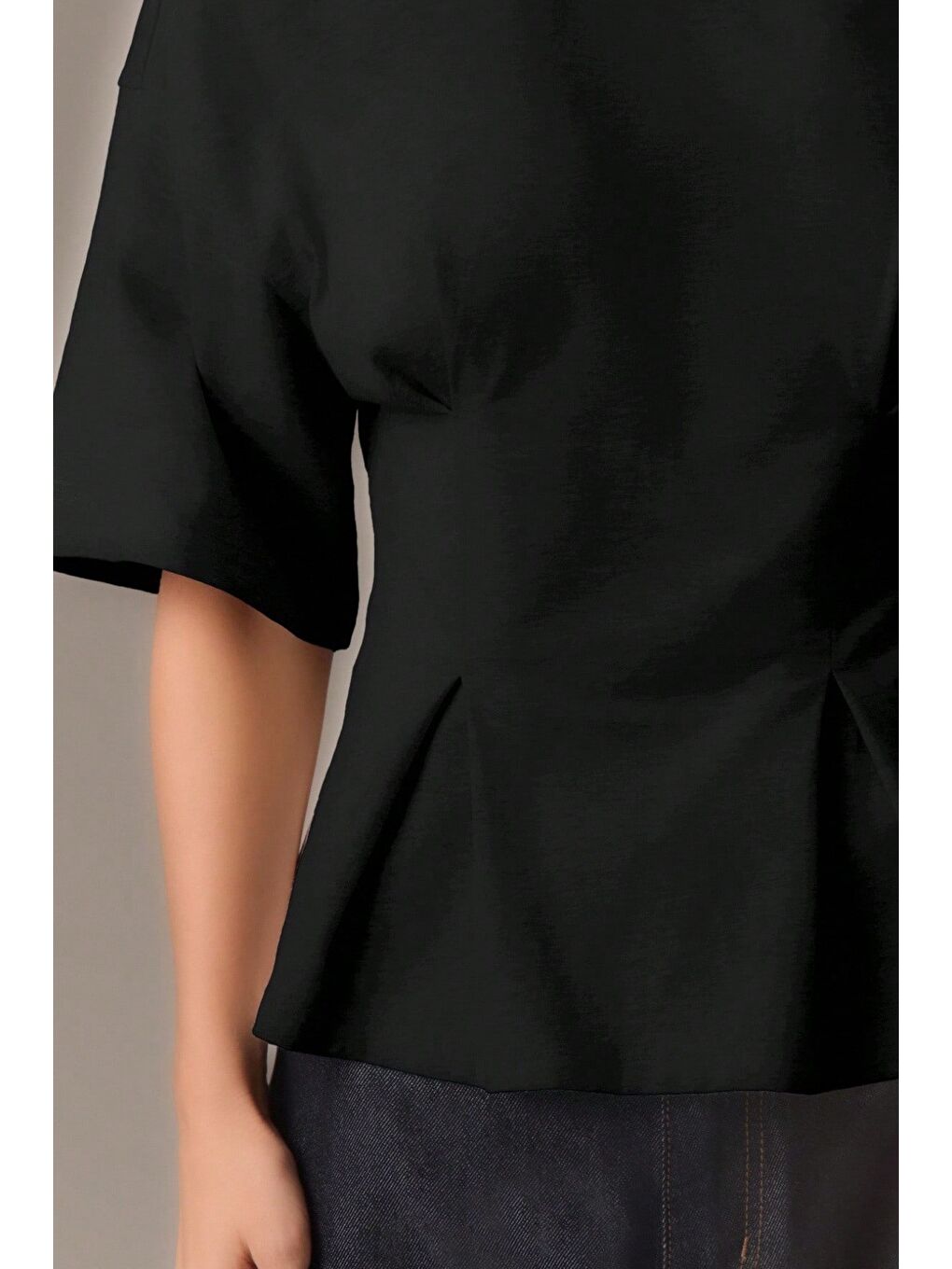 Siyah Kadın Oversize Basic Tişört Pile Detaylı Rahat Kesim Günlük Kombin-3